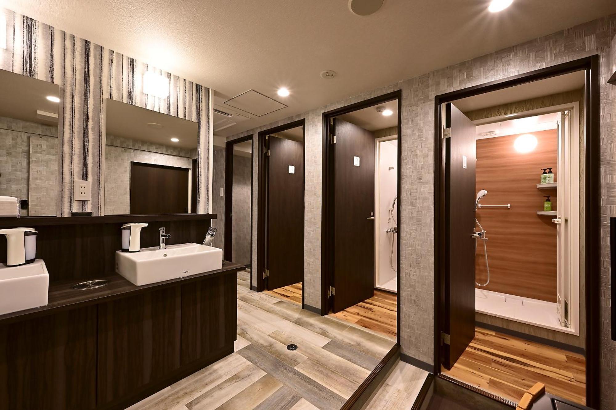 Hotel Tomariya Ueno Tokyo Exterior photo