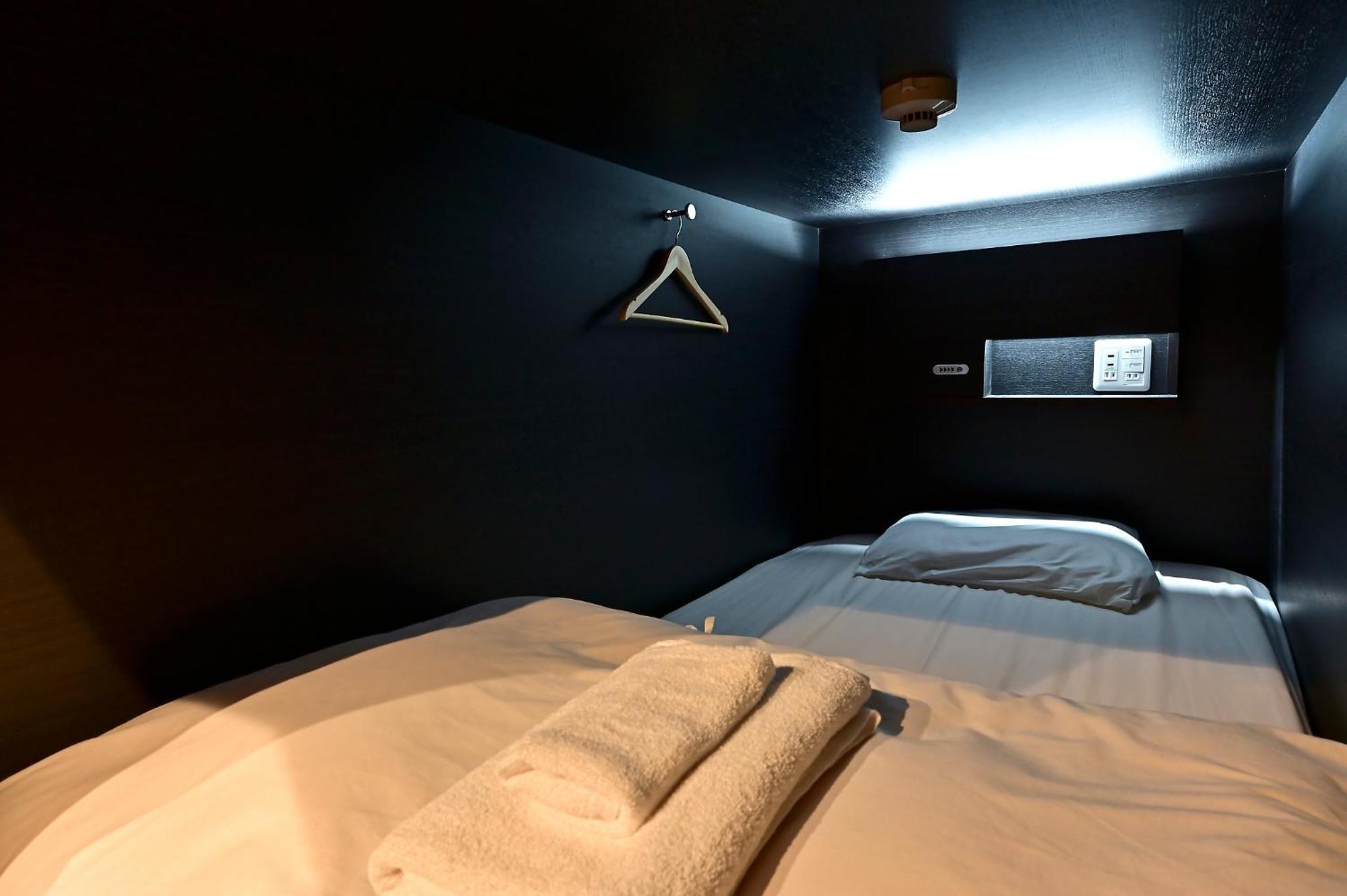 Hotel Tomariya Ueno Tokyo Exterior photo