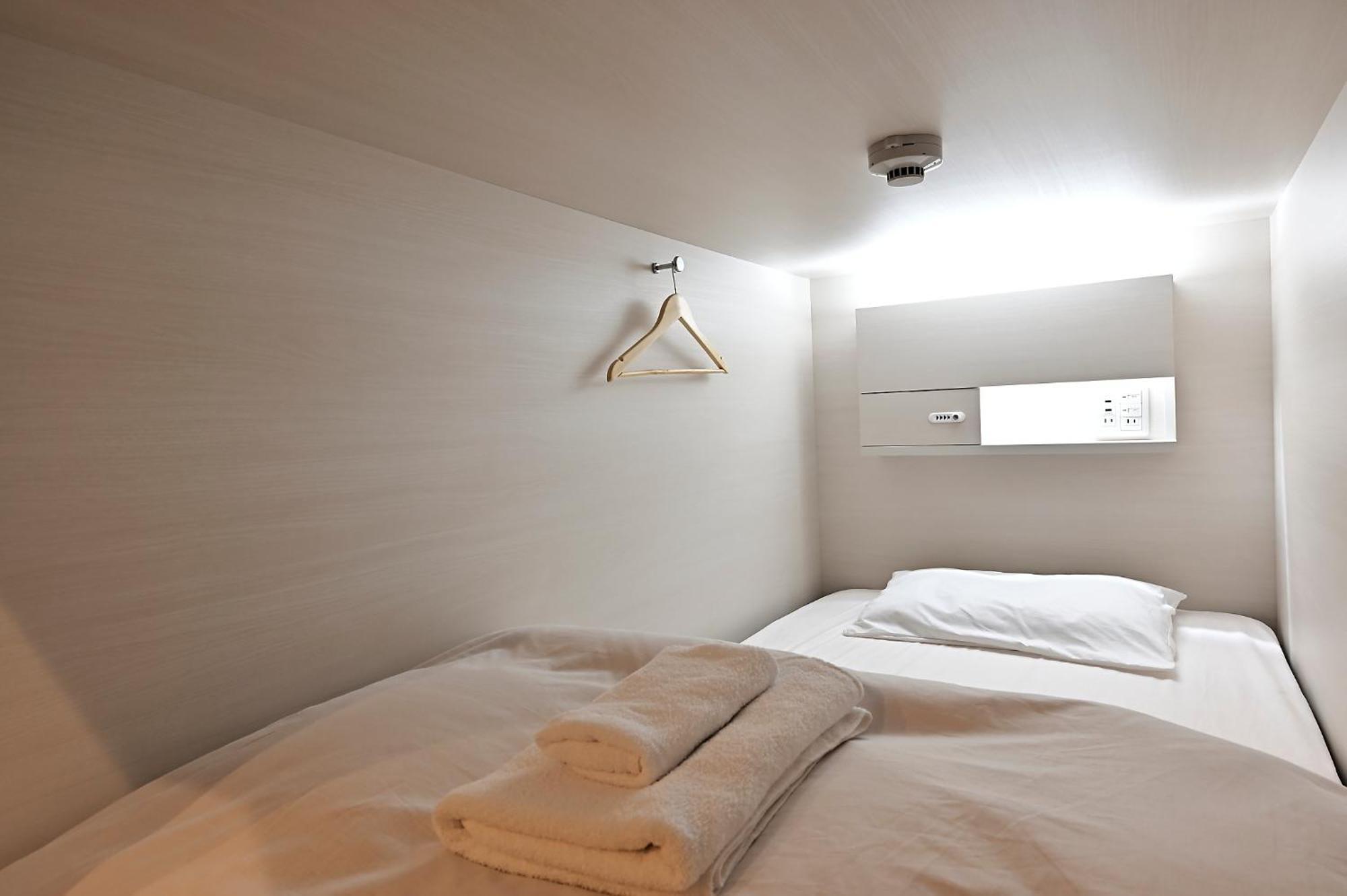 Hotel Tomariya Ueno Tokyo Exterior photo